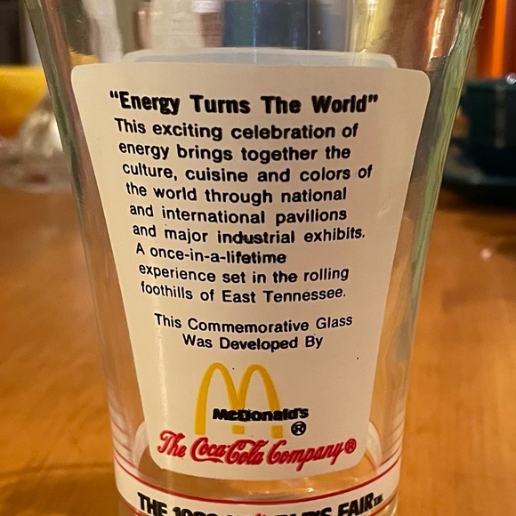 🌎 Vtg 1982 Worlds Fair Glass Knoxville Tennessee - Picture 2 of 2